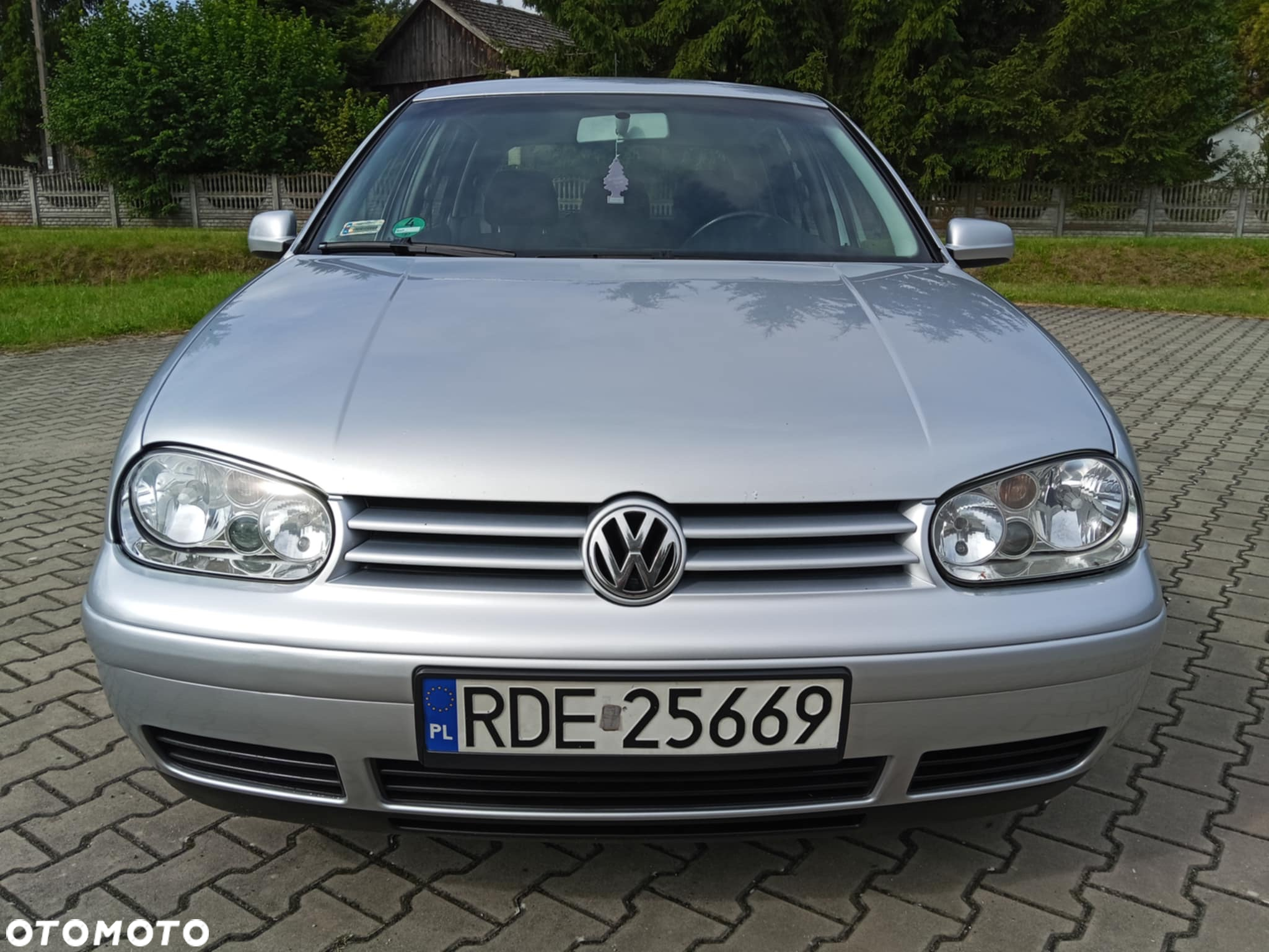 Volkswagen Golf - 14