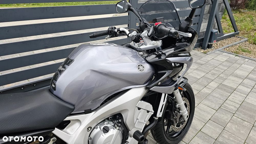 Yamaha FZ6 - 13