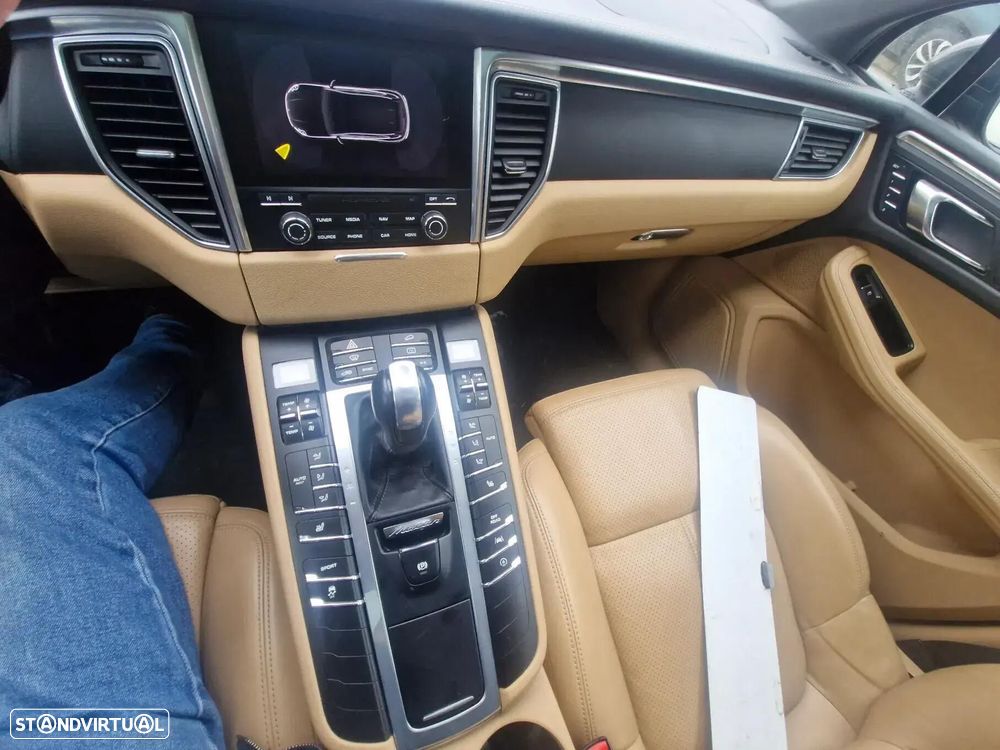 Porsche Macan 2.0T - 4
