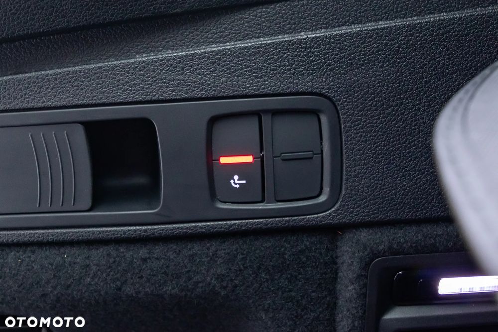 Audi Q5 Sportback - 36