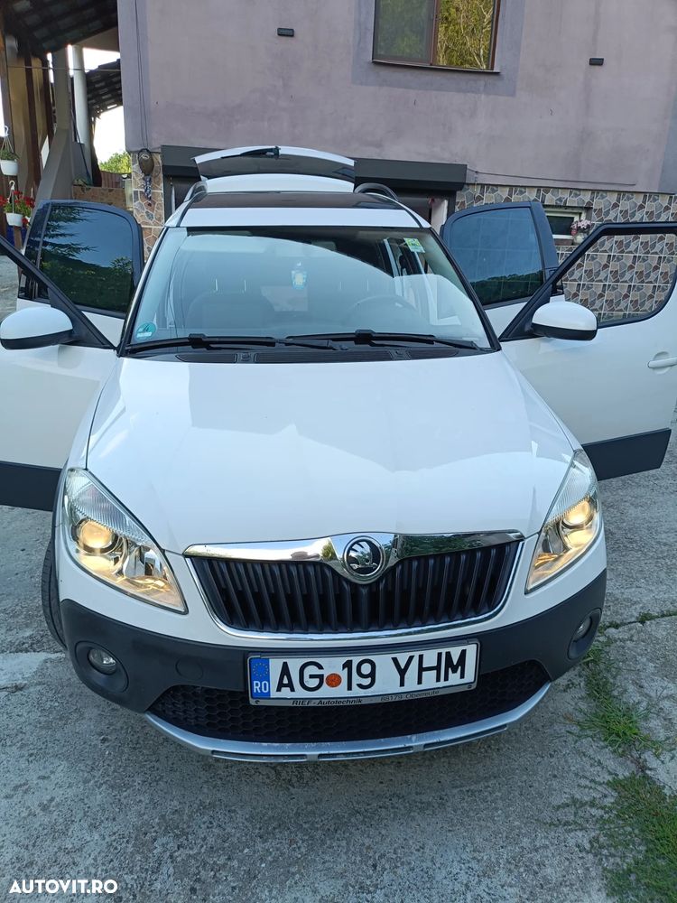 Skoda Roomster 1.2 TSI Scout PLUS EDITION - 1
