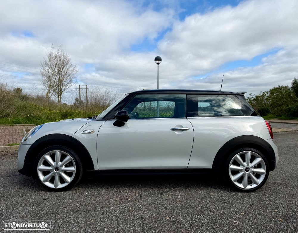 MINI 3 Portas Cooper SD - 4