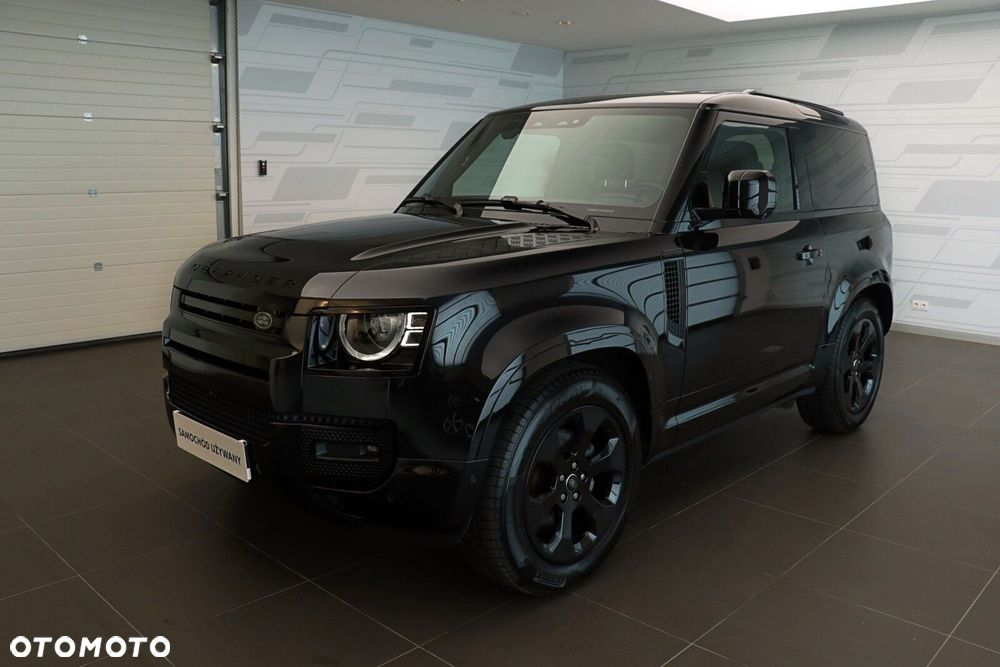 Land Rover Defender - 2