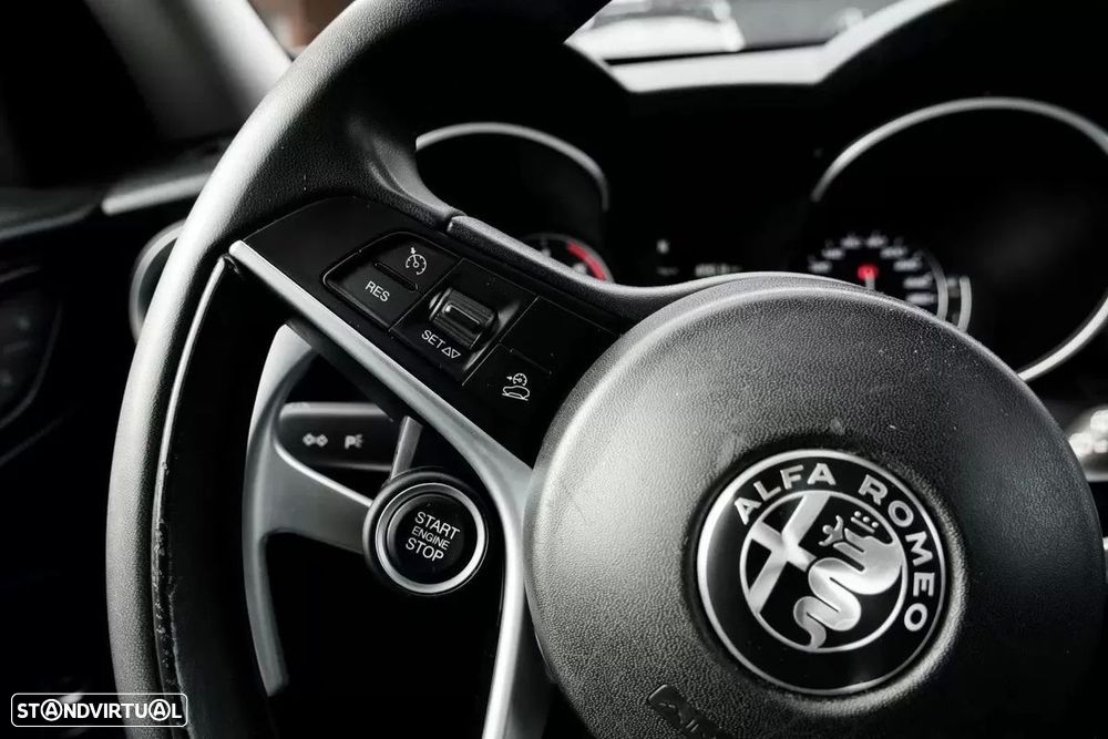 Alfa Romeo Stelvio 2.2 D Super AT8 - 28