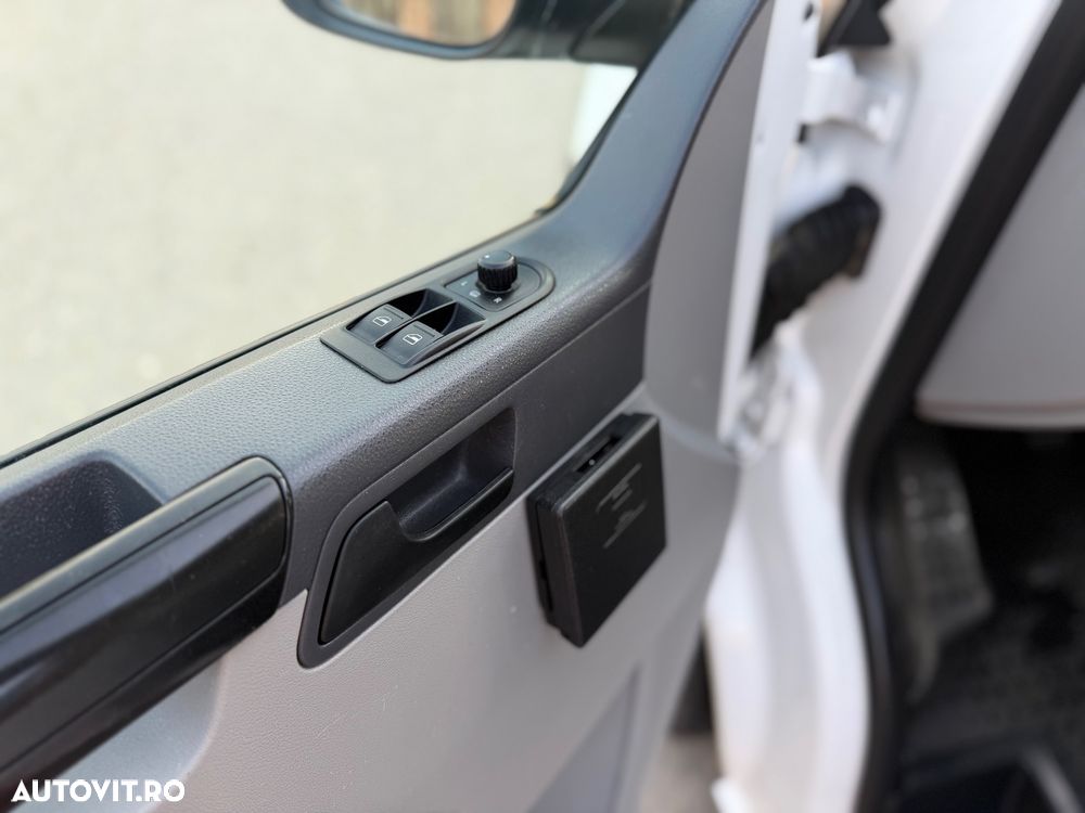 Volkswagen Transporter - 10