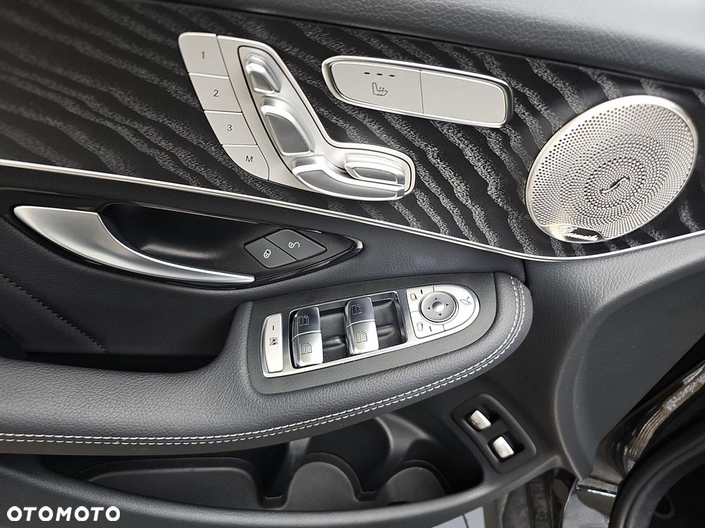 Mercedes-Benz GLC 300 e 4-Matic - 14