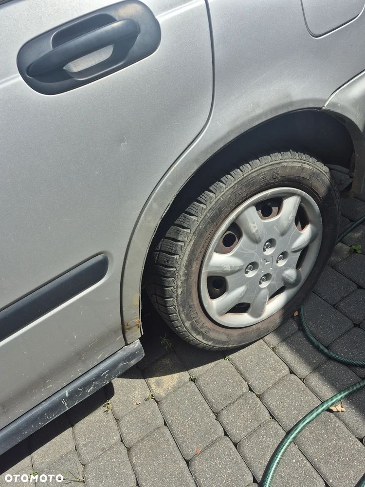 Honda Civic 1.4i - 4