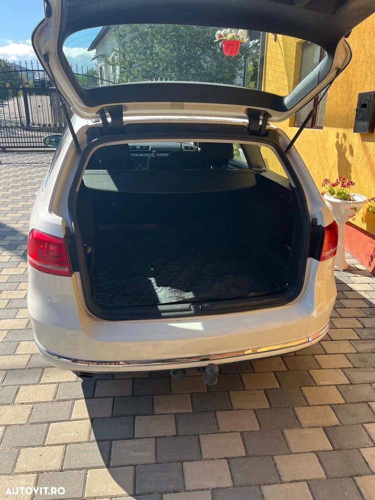 Volkswagen Passat 1.6 TDI BlueMotion Technology Comfortline - 12