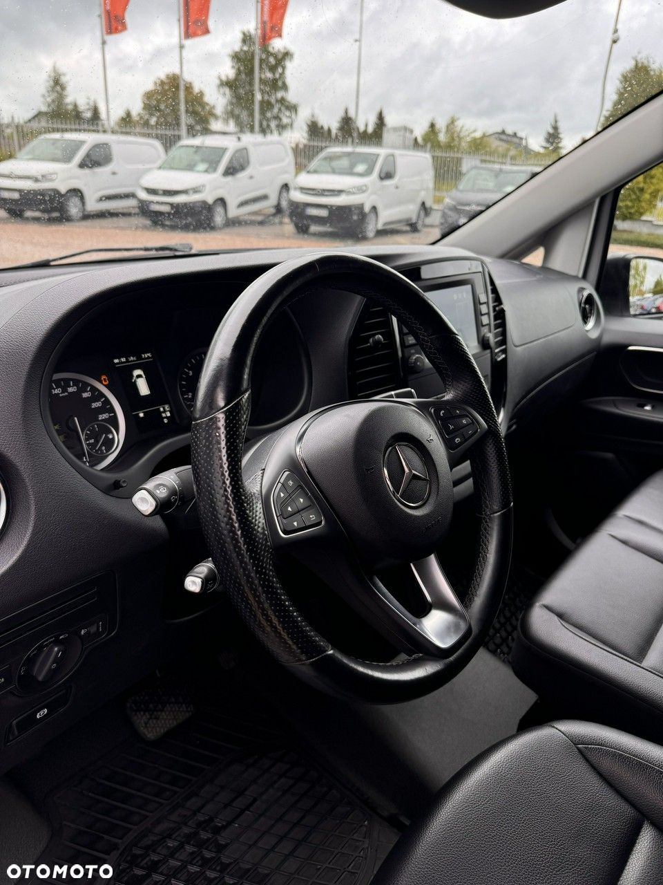 Mercedes-Benz Vito - 21