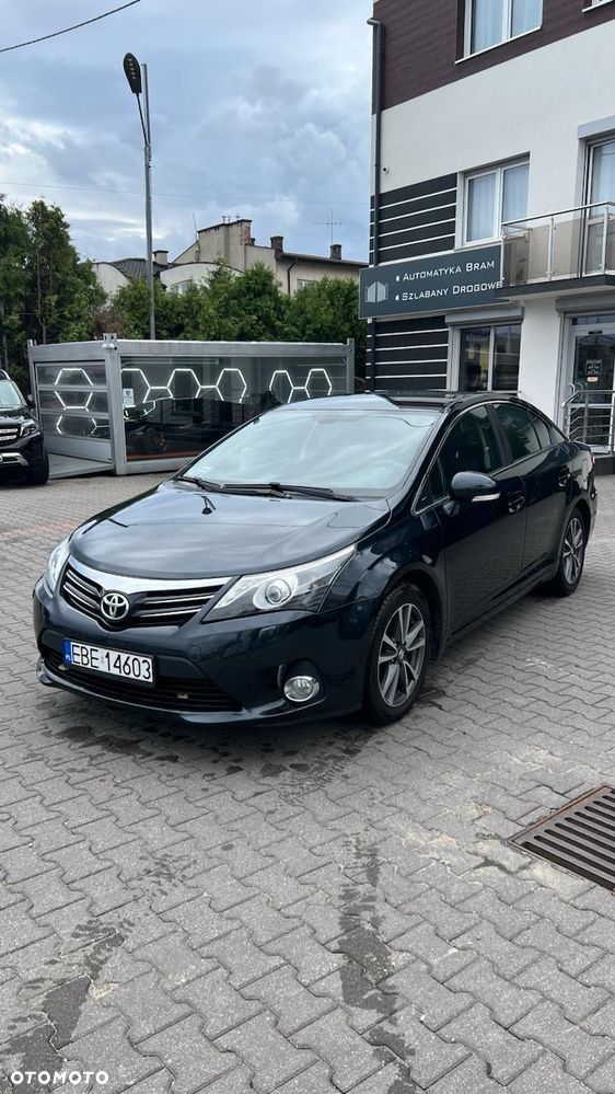 Toyota Avensis 2.2 D-CAT Premium - 2