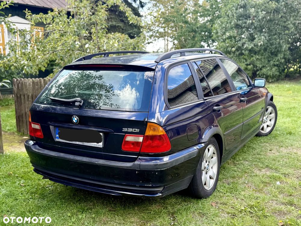 BMW Seria 3 318d - 22