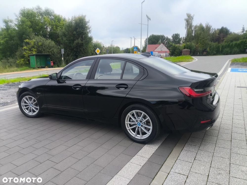 BMW Seria 3 320e - 6