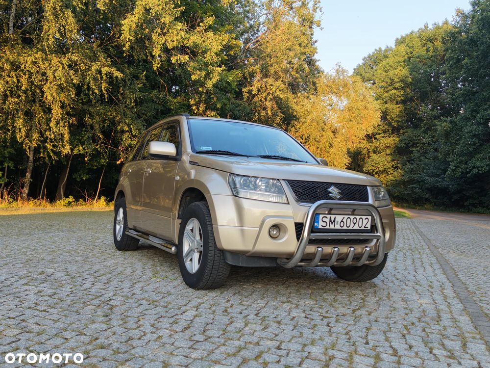 Suzuki Grand Vitara 2.0 Comfort - 27