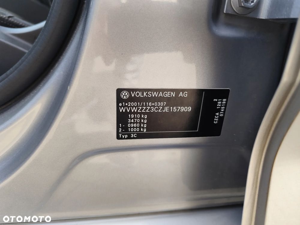 Volkswagen Passat 1.4 TSI BMT Comfortline - 16