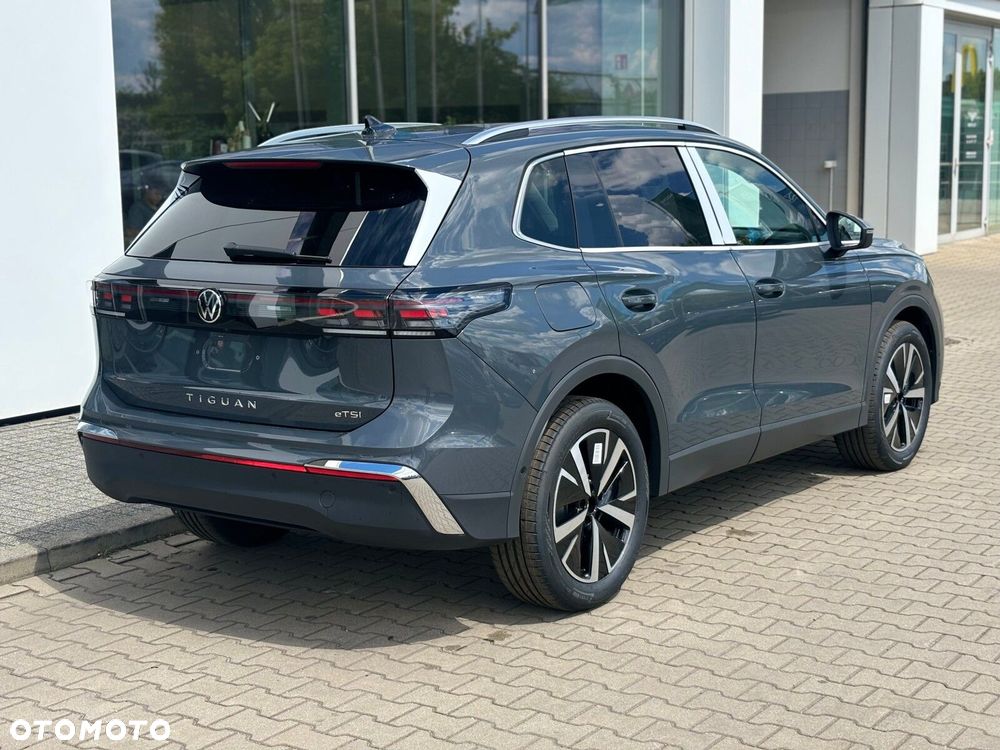 Volkswagen Tiguan 1.5 eTSI Elegance DSG - 5