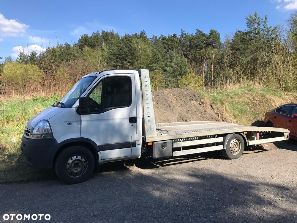 Nissan Interstar