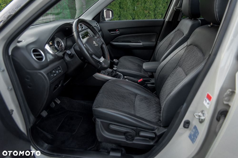 Suzuki Vitara 1.4 Boosterjet Allgrip Comfort+ - 14