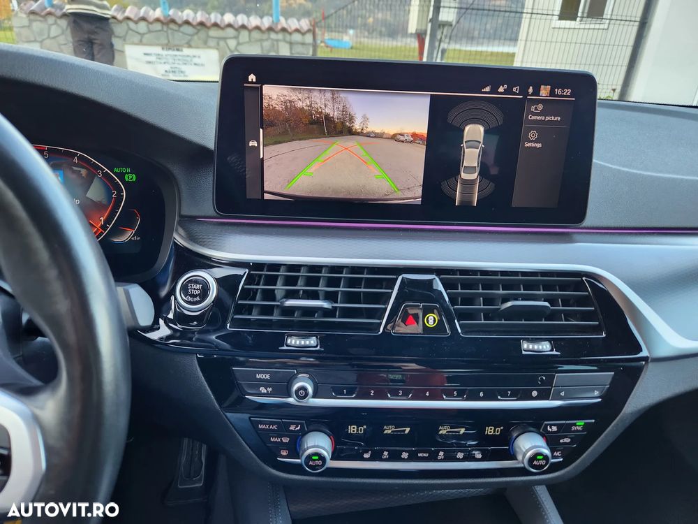 BMW Seria 5 520d AT MHEV - 13