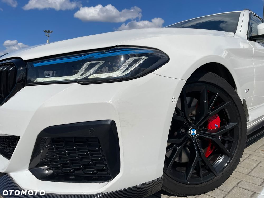 BMW Seria 5 540i xDrive mHEV M Sport sport - 14
