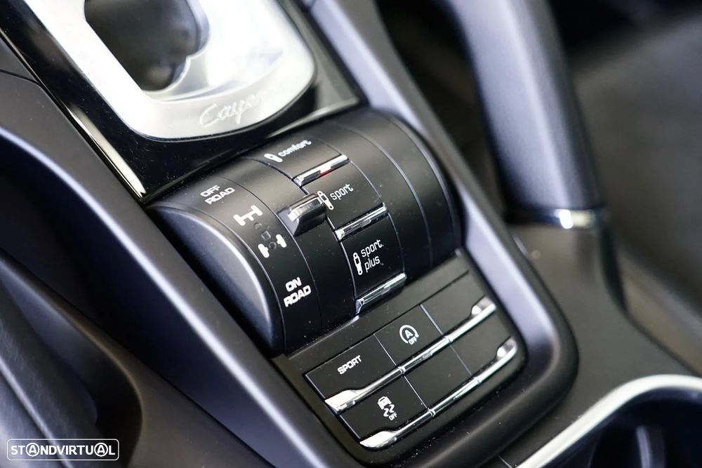 Porsche Cayenne Diesel Platinum Edition - 32