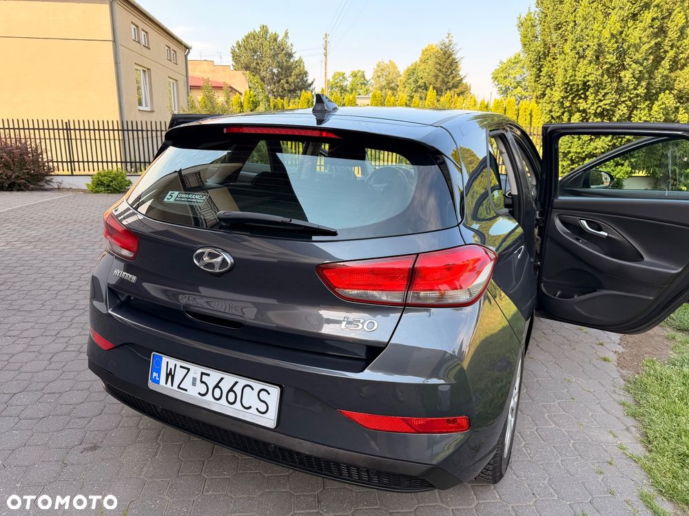 Hyundai i30 1.5 DPI Classic + - 29
