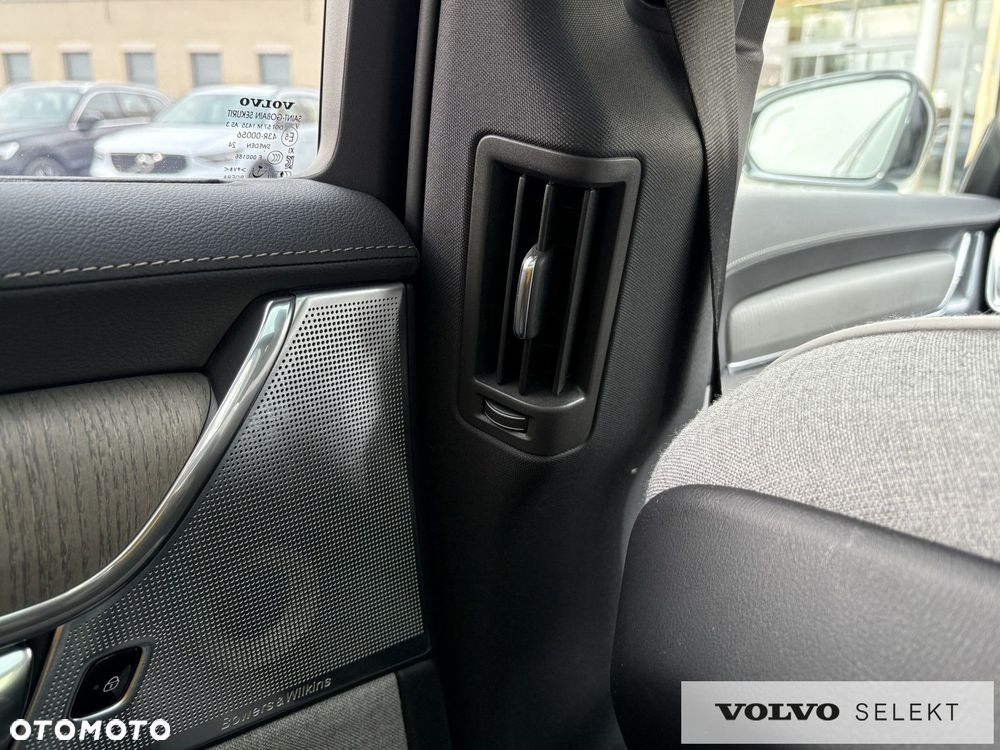 Volvo V90 - 26
