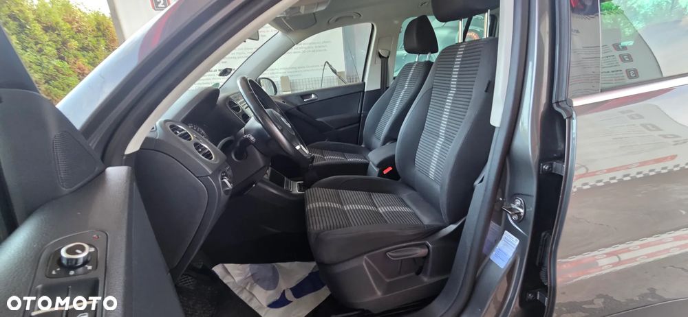 Volkswagen Tiguan 2.0 TDI DPF BlueMotion Technology Exclusive - 27