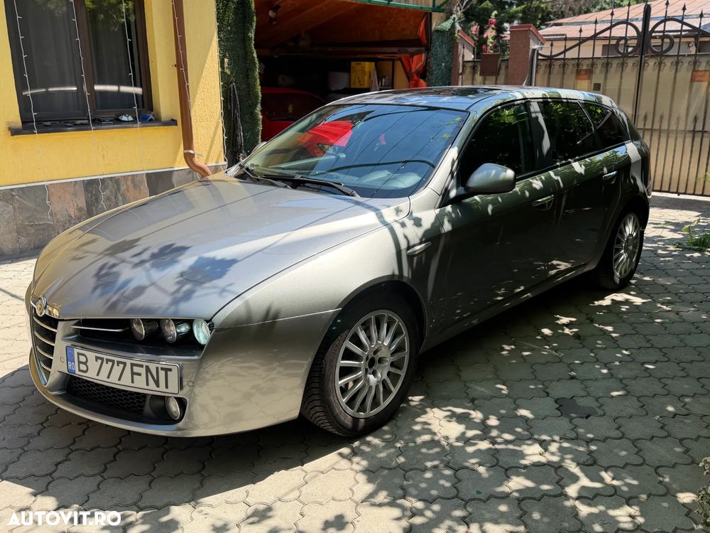 Alfa Romeo 159 1.9 JTDM 16V DPF Q-Tronic - 5