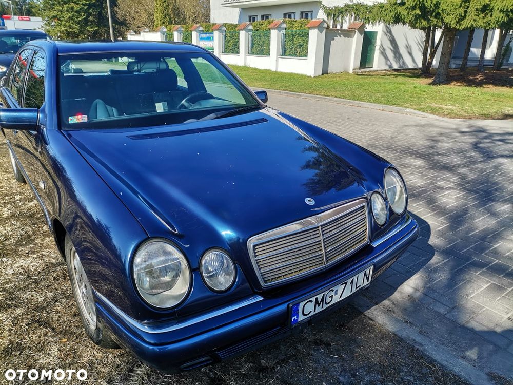 Mercedes-Benz Klasa E 290 TD Elegance - 1