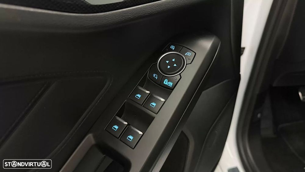 Ford Focus 1.0 EcoBoost S&S ST-LINE STYLE - 22