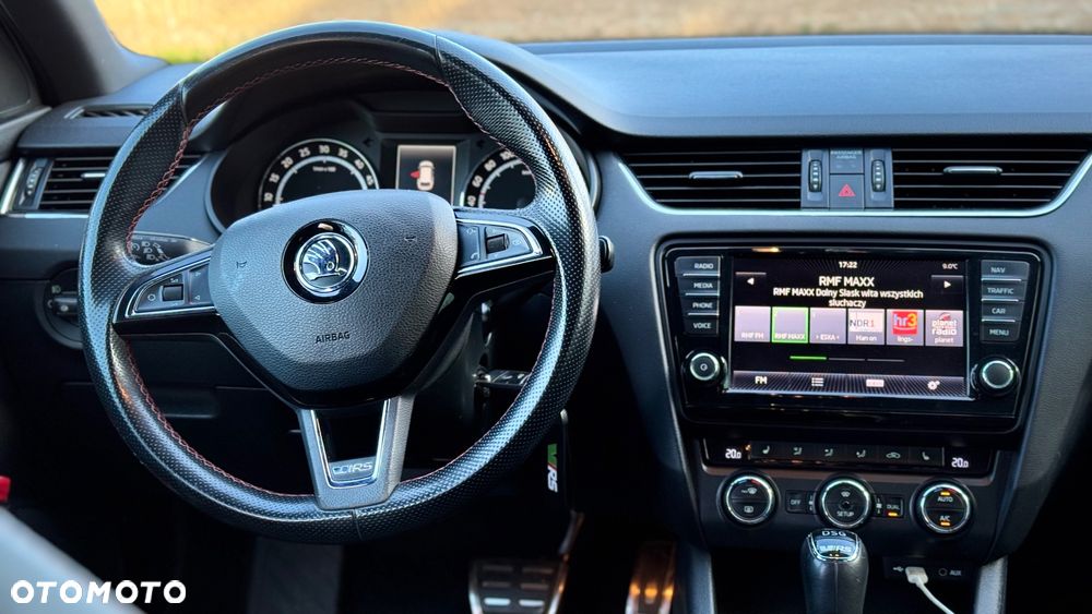 Skoda Octavia 2.0 TDI (Green tec) DSG RS - 26