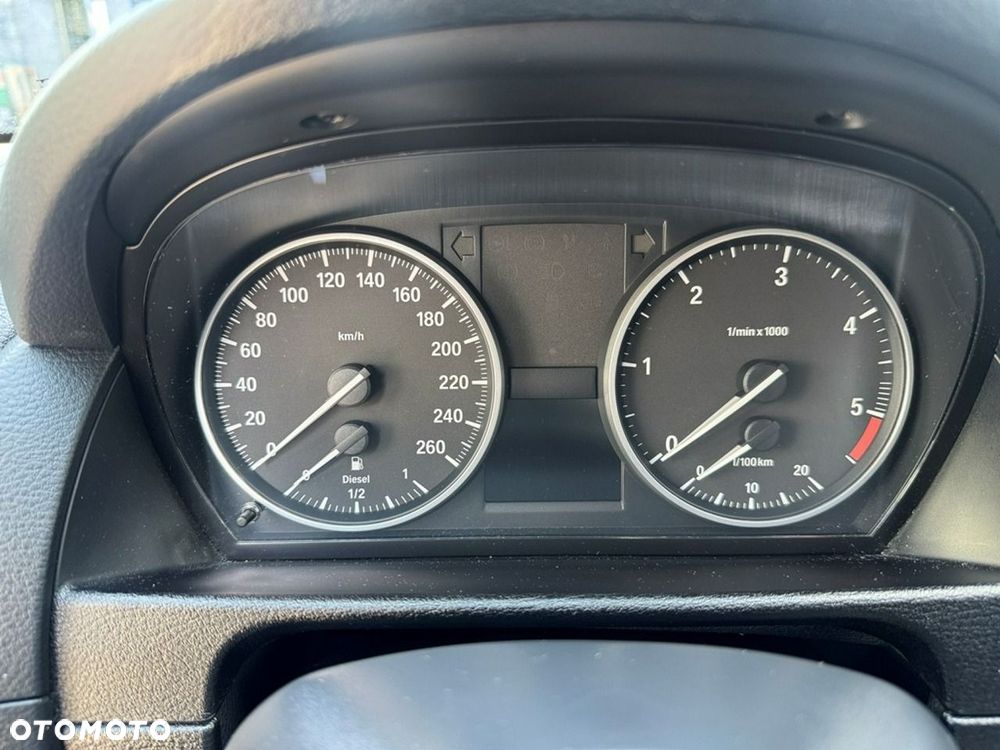 BMW X1 - 10