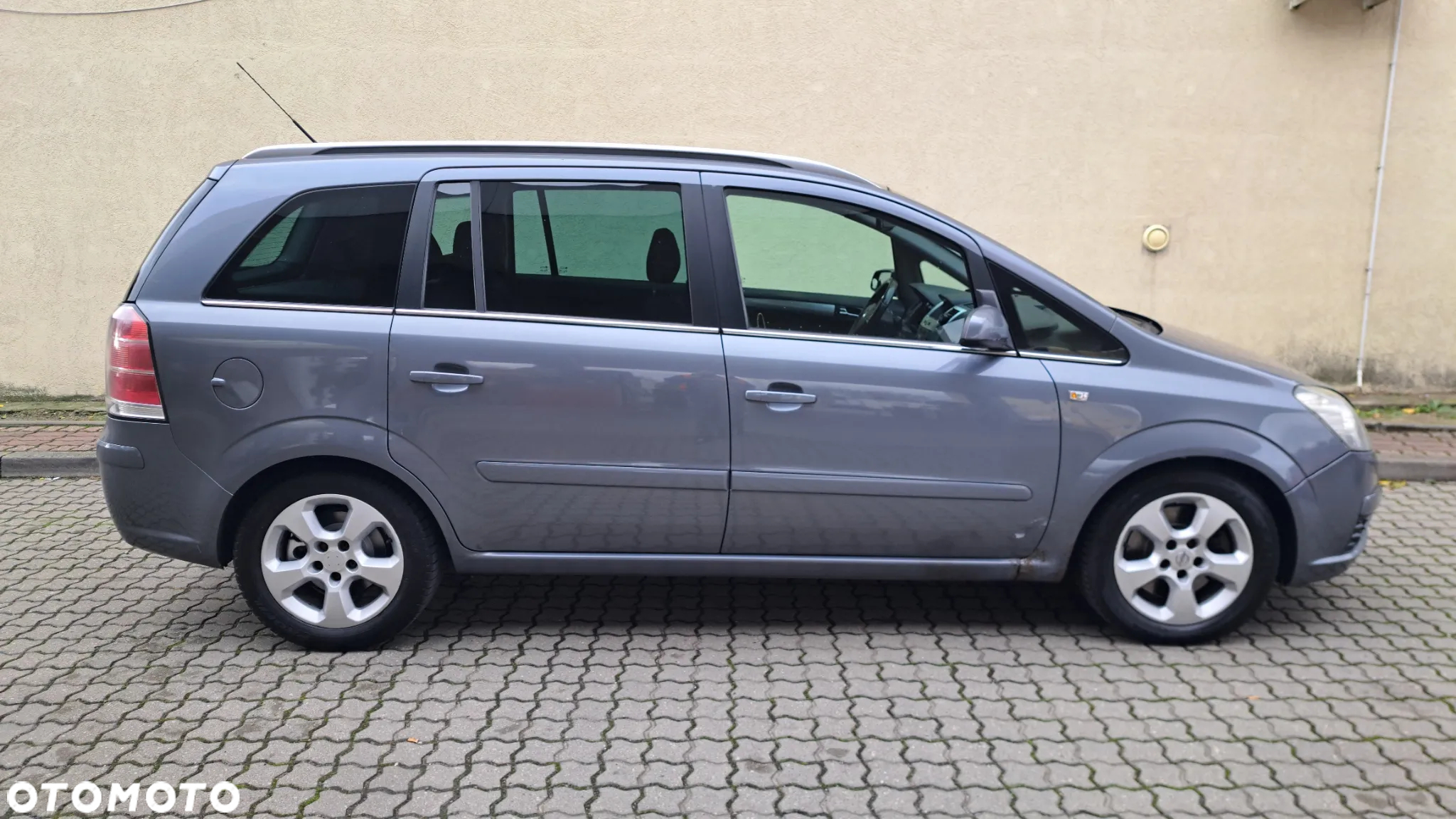 Opel Zafira - 3
