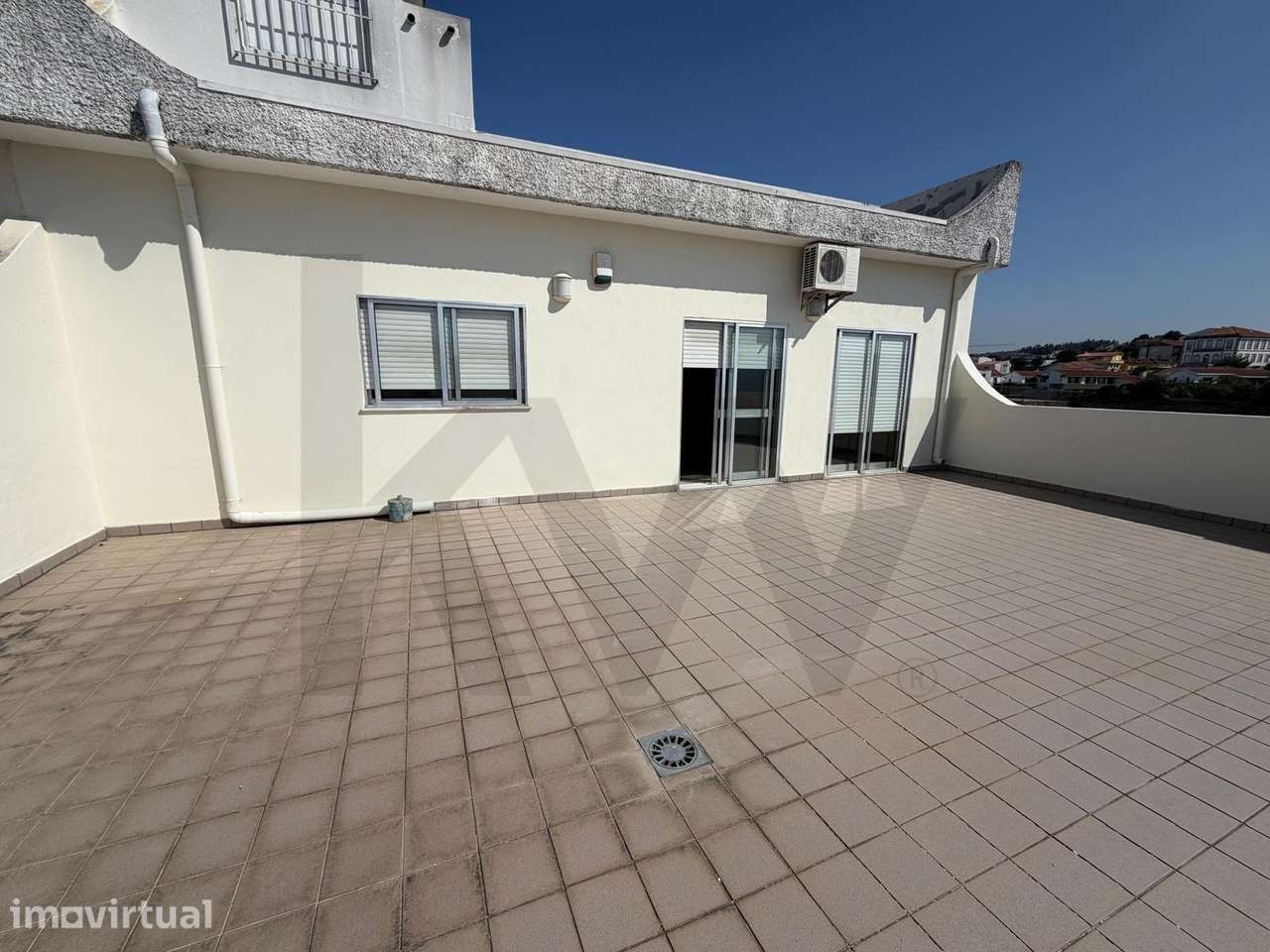 Apartamento T2 +1  com terraço no ultimo andar - Grande imagem: 2/19