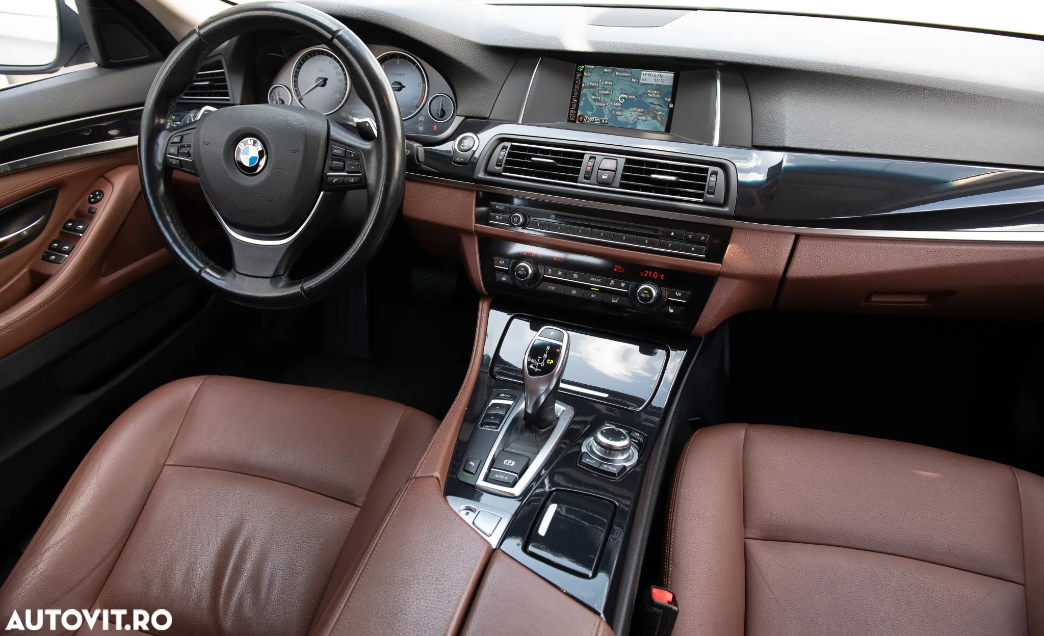 BMW Seria 5 525d Touring Aut. - 38