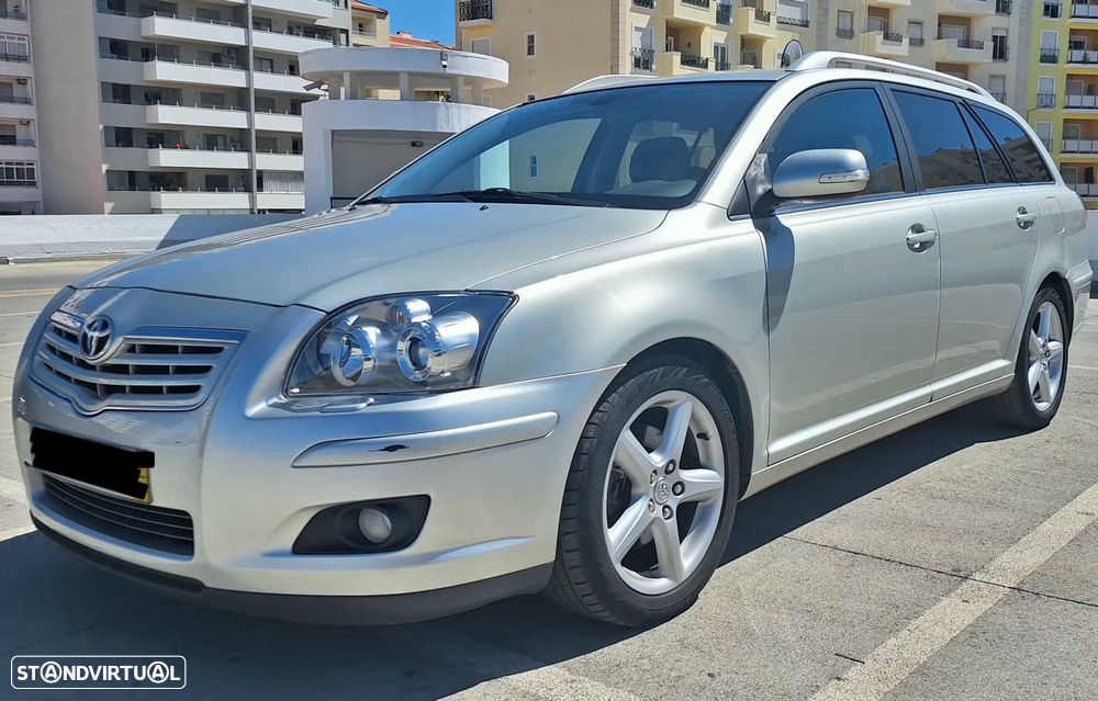 Toyota Avensis SW 2.2 D-4D Sol - 1