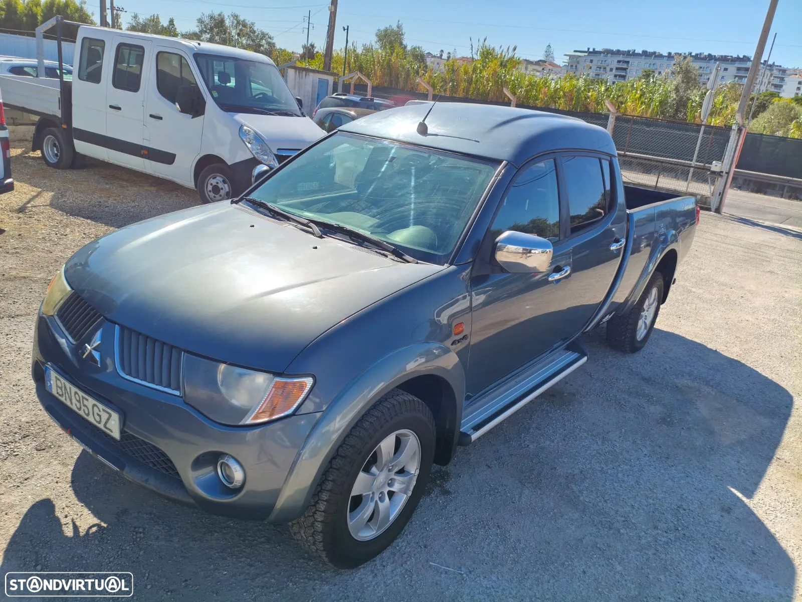 Mitsubishi L 200 4X4 LONGA - 12