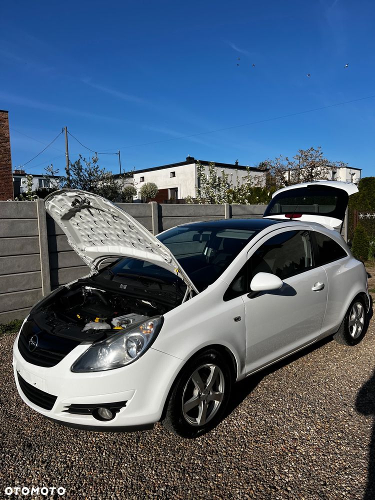 Opel Corsa 1.4 16V Color Race - 12