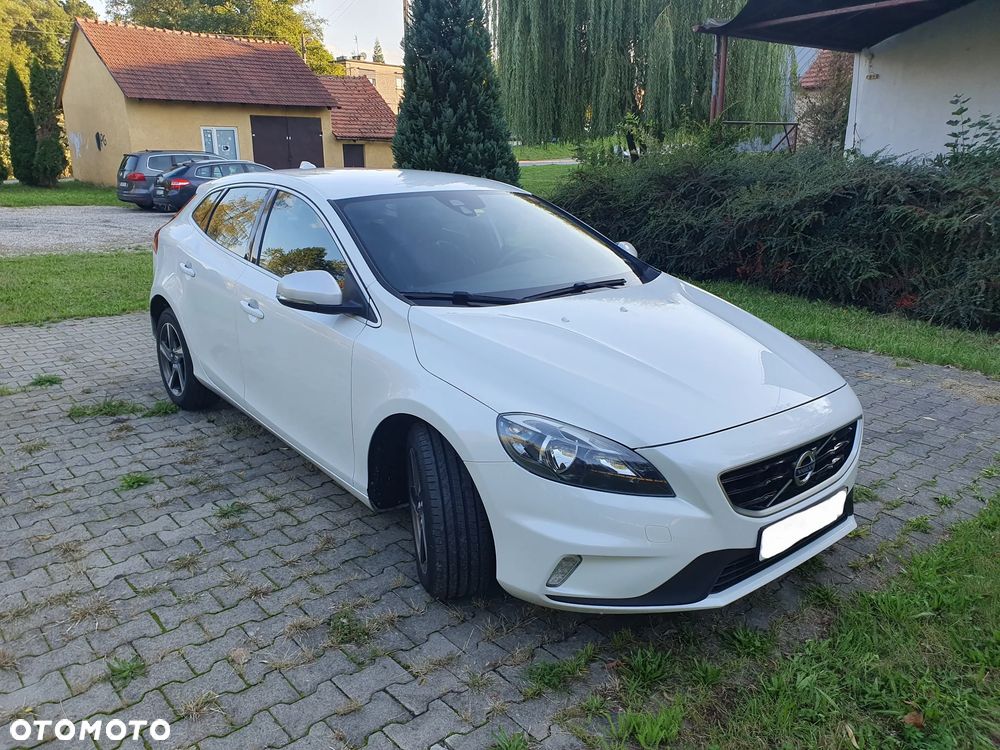 Volvo V40 D2 Drive-E R-Design Kinetic - 26