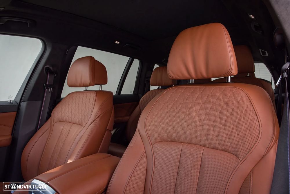 BMW X7 40 d xDrive Pack M Desportivo - 12