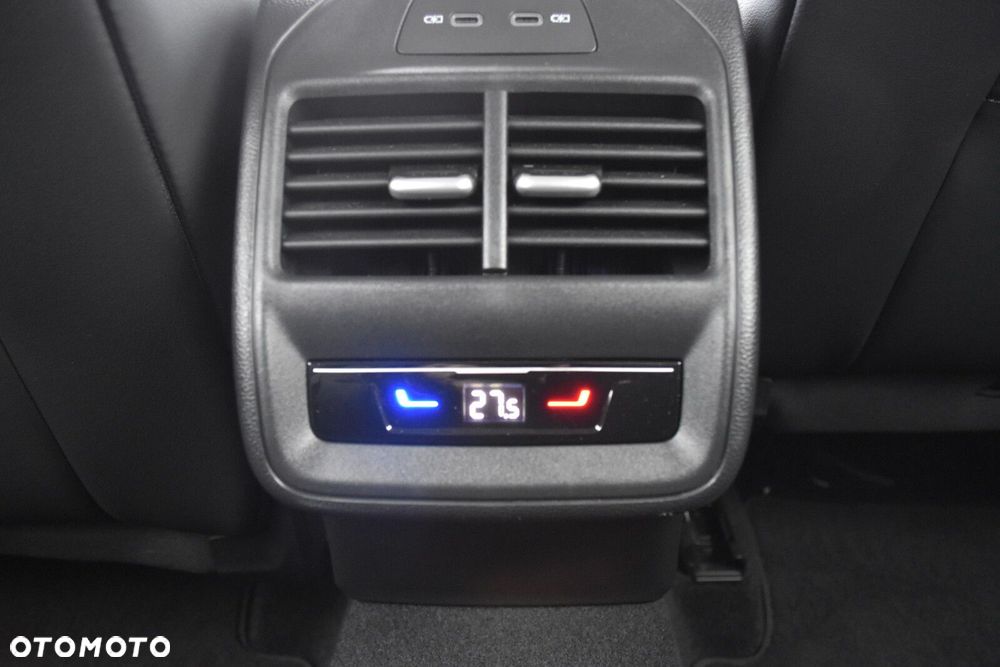 Volkswagen Passat Variant - 29