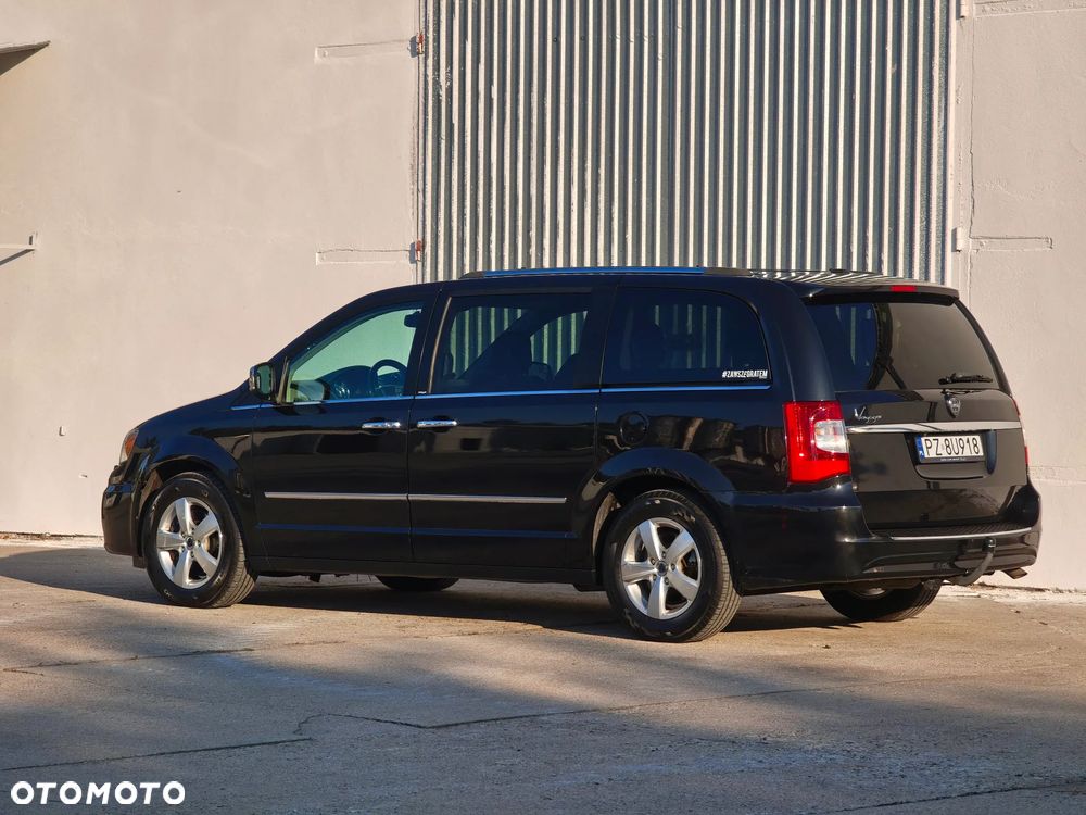 Lancia Voyager 2.8CRD Platinum - 16