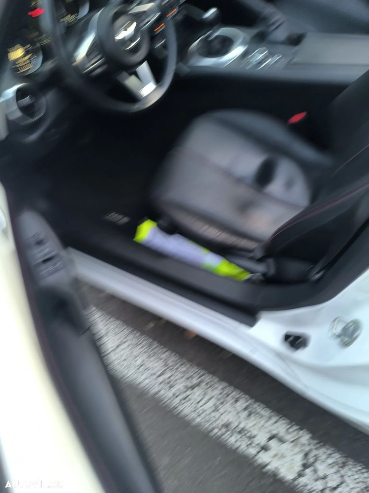 Mazda MX-5 RF SKYACTIV-G 131 Exclusive-Line - 5