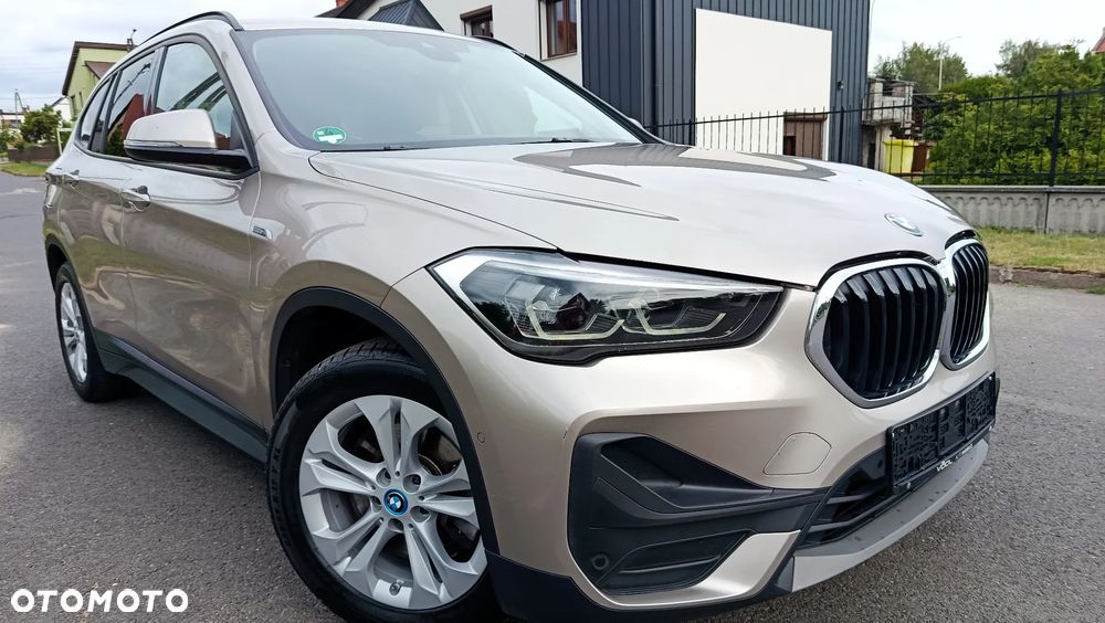 BMW X1 xDrive25e Advantage - 1