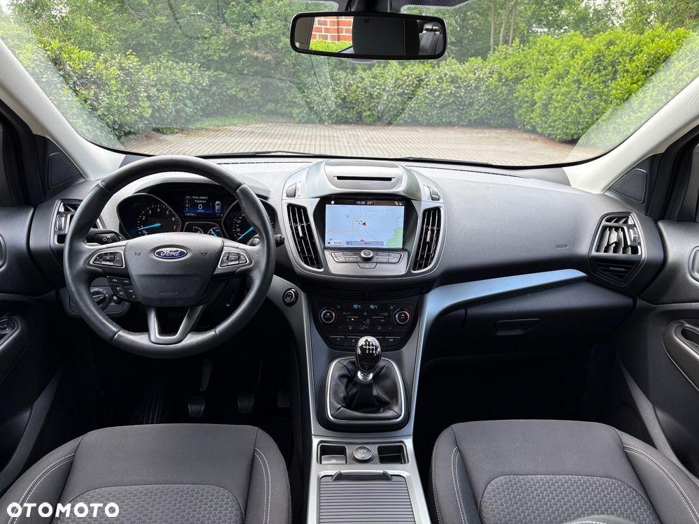 Ford Kuga 1.5 EcoBoost 2x4 Titanium - 19