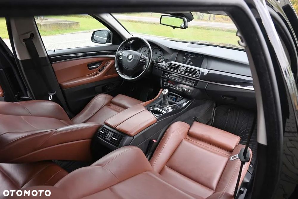 BMW Seria 5 520d Modern Line - 36