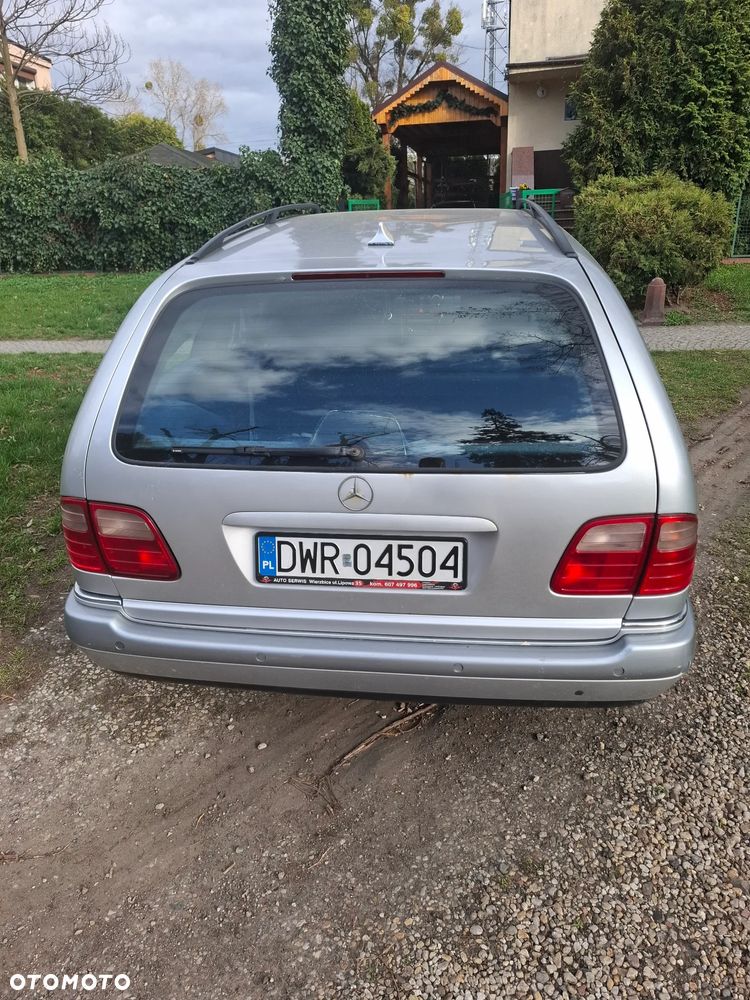 Mercedes-Benz Klasa E - 3