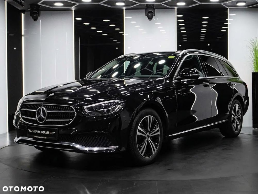 Mercedes-Benz Klasa E 220 d mHEV 4-Matic Avantgarde 9G-Tronic - 2