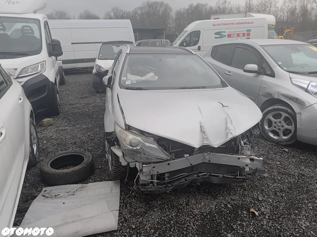 Toyota Auris 1.8 VVT-i Hybrid Automatik Comfort - 13