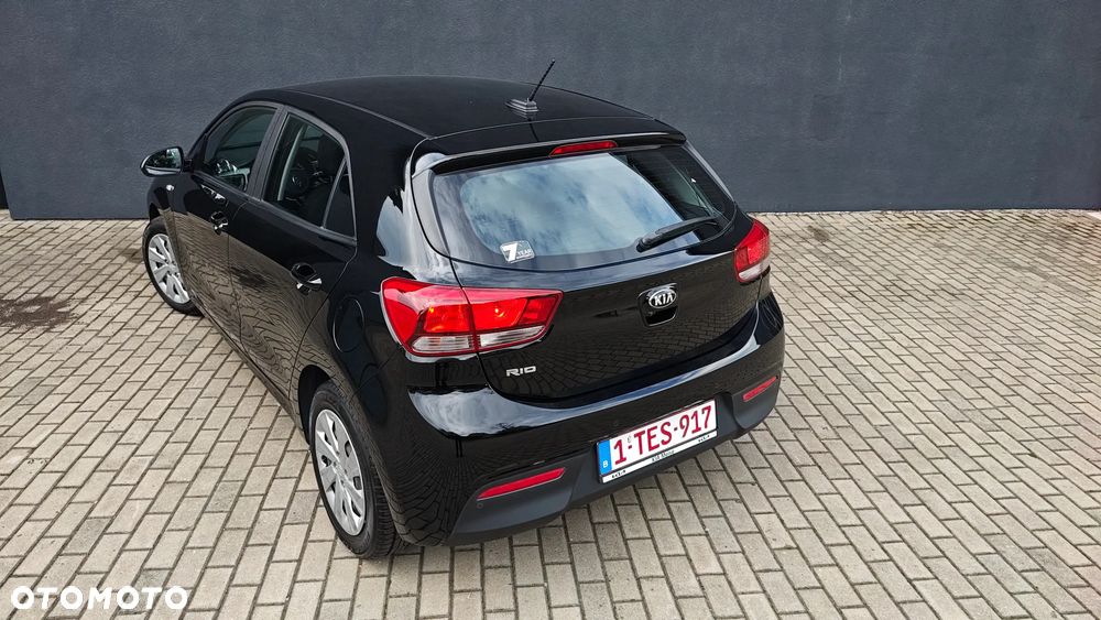 Kia Rio 1.2 M - 22